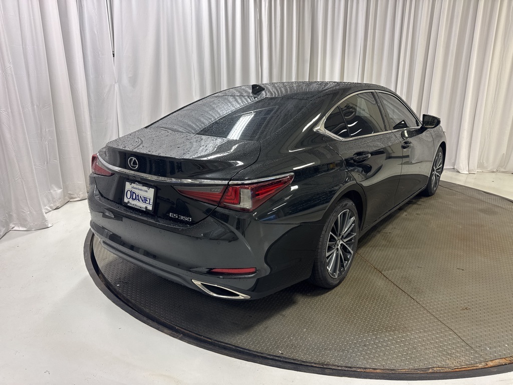 used 2022 Lexus ES car, priced at $35,474