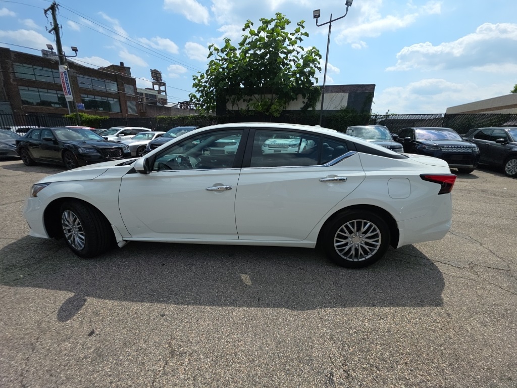 used 2019 Nissan Altima car, priced at $13,895