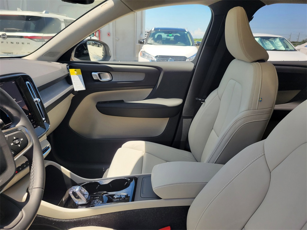 new 2026 Volvo XC40 car, priced at $50,150