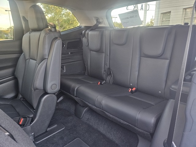 new 2025 Subaru Ascent car, priced at $51,429