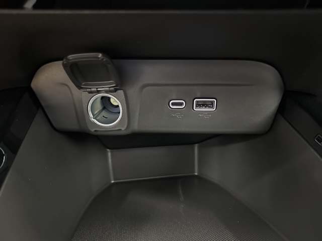 new 2025 Chevrolet Trax car, priced at $23,595