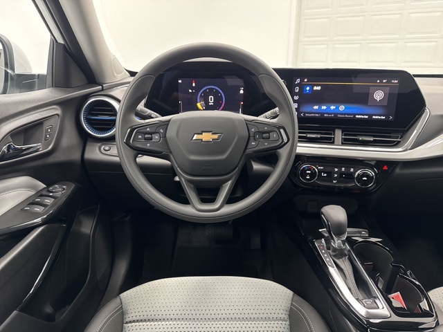 new 2025 Chevrolet Trax car, priced at $23,595