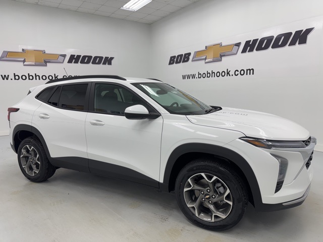 new 2025 Chevrolet Trax car, priced at $23,595