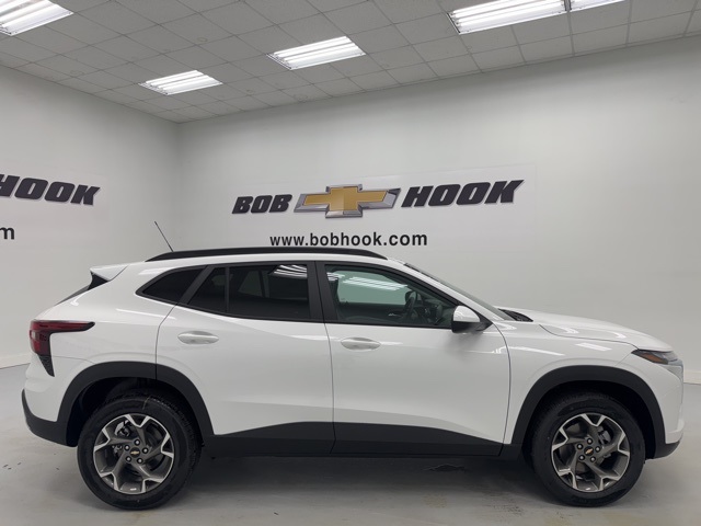 new 2025 Chevrolet Trax car, priced at $23,595