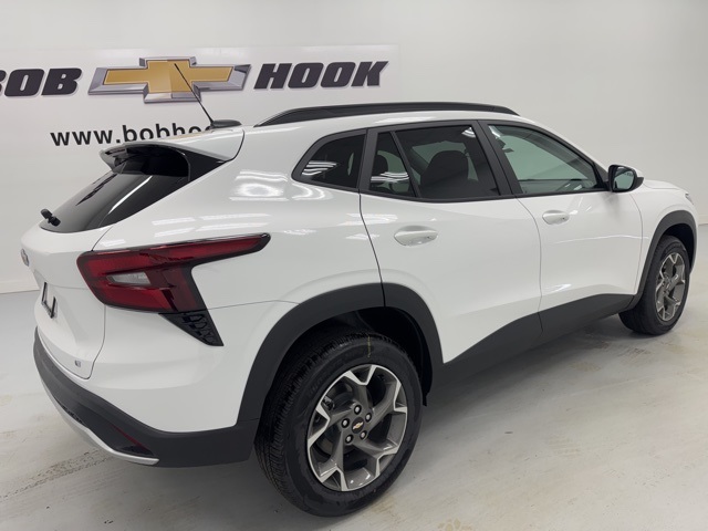 new 2025 Chevrolet Trax car, priced at $23,595