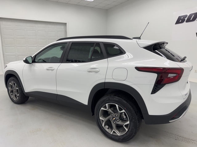 new 2025 Chevrolet Trax car, priced at $23,595