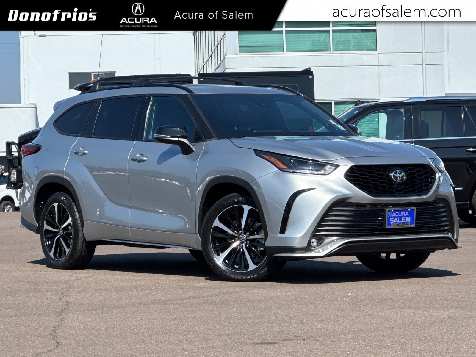 used 2021 Toyota Highlander car, priced at $35,498
