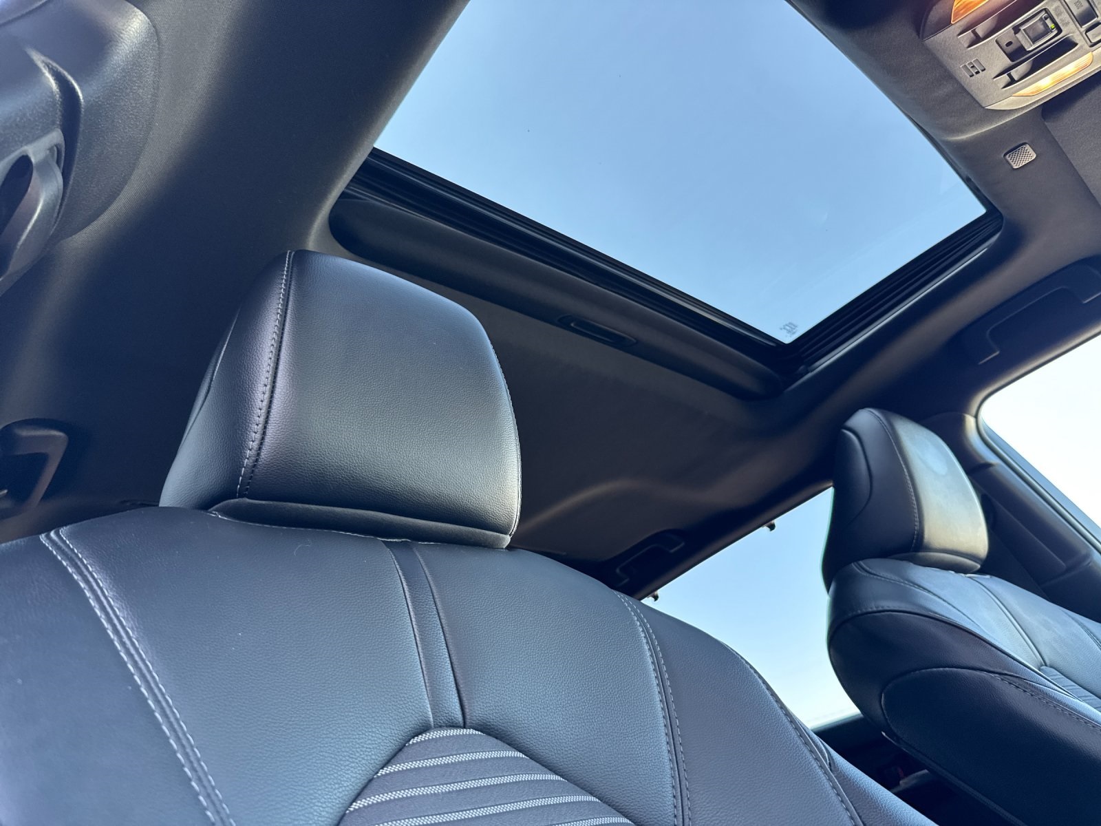 used 2021 Toyota Highlander car, priced at $35,498