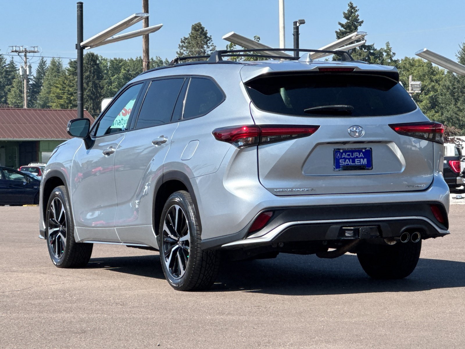 used 2021 Toyota Highlander car, priced at $35,498