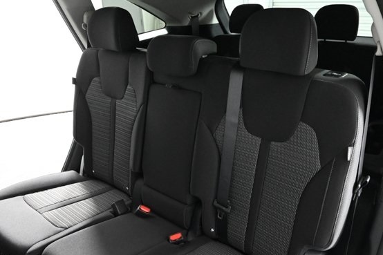 new 2025 Kia Sorento car, priced at $32,620