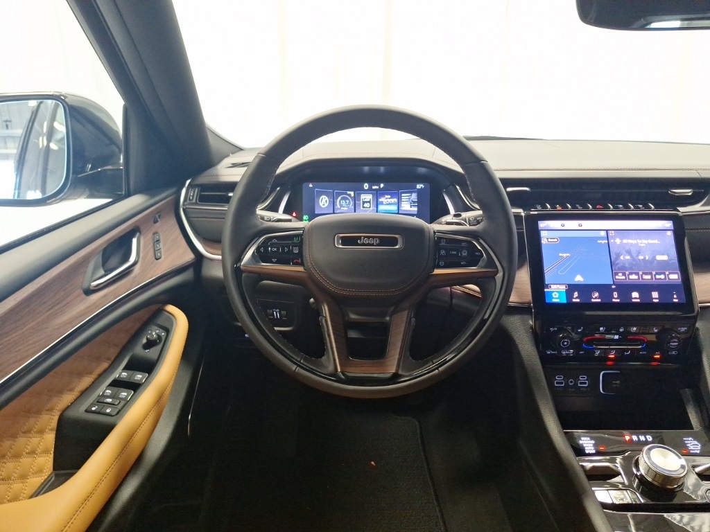 new 2025 Jeep Grand Cherokee car, priced at $60,830
