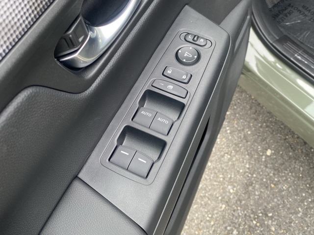 new 2026 Honda CR-V Hybrid car, priced at $38,670