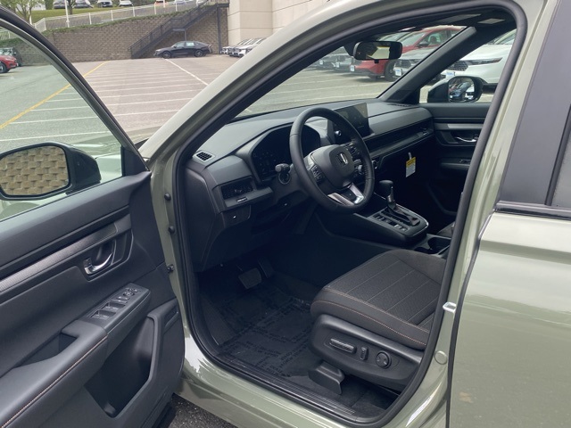 new 2026 Honda CR-V Hybrid car, priced at $38,670