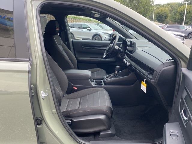 new 2026 Honda CR-V Hybrid car, priced at $38,670