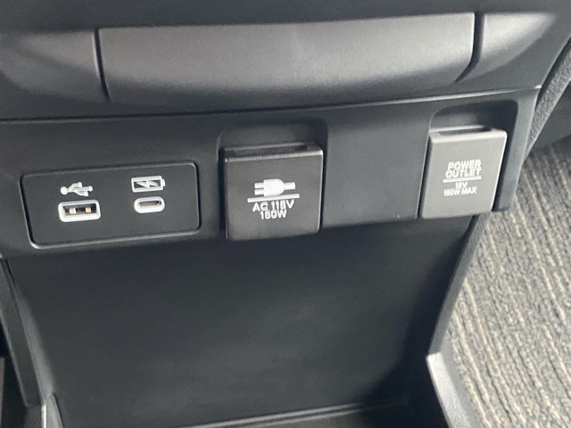 used 2025 Honda Odyssey car, priced at $42,295