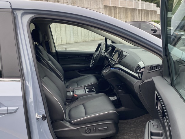 used 2025 Honda Odyssey car, priced at $42,295