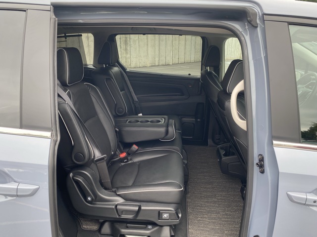 used 2025 Honda Odyssey car, priced at $42,295