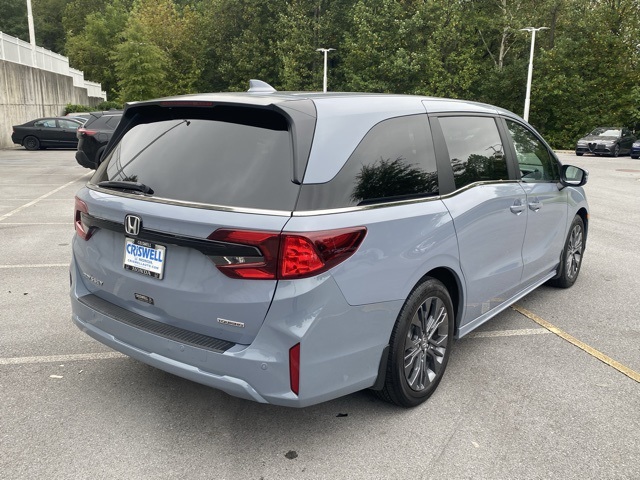 used 2025 Honda Odyssey car, priced at $42,295