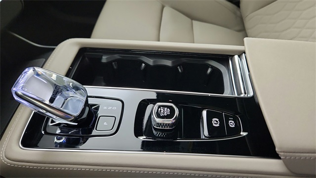 new 2026 Volvo XC90 Plug-In Hybrid car, priced at $81,875