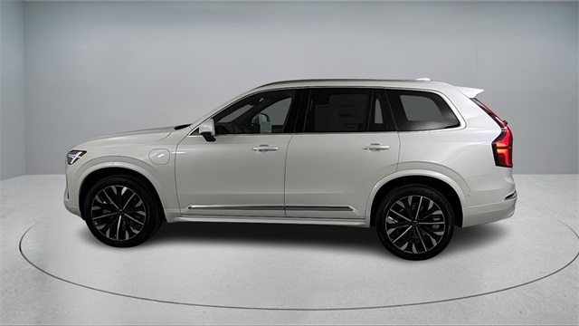 new 2026 Volvo XC90 Plug-In Hybrid car, priced at $81,875