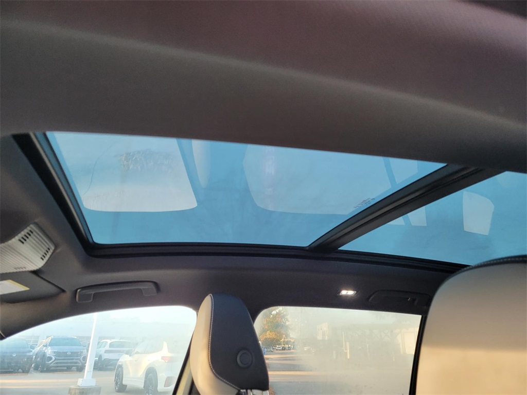 new 2026 Volkswagen Tiguan car, priced at $37,903