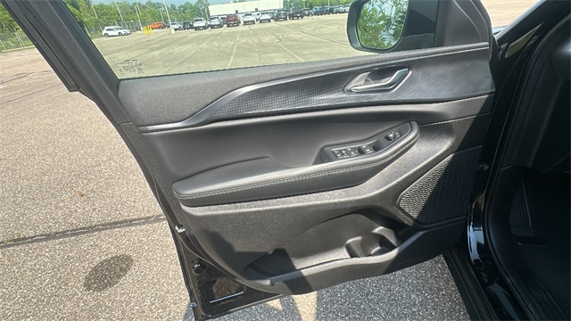 new 2025 Jeep Grand Cherokee L car, priced at $44,565