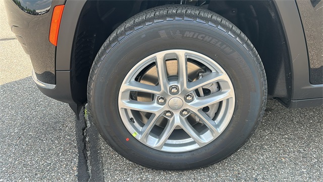 new 2025 Jeep Grand Cherokee L car, priced at $44,565