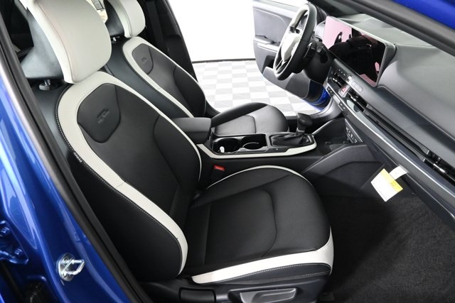 new 2025 Kia K4 car, priced at $28,572