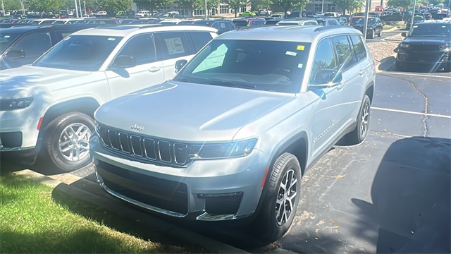 new 2025 Jeep Grand Cherokee L car, priced at $48,018