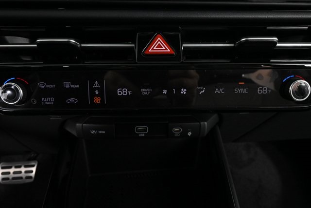 new 2025 Kia Niro car, priced at $32,200