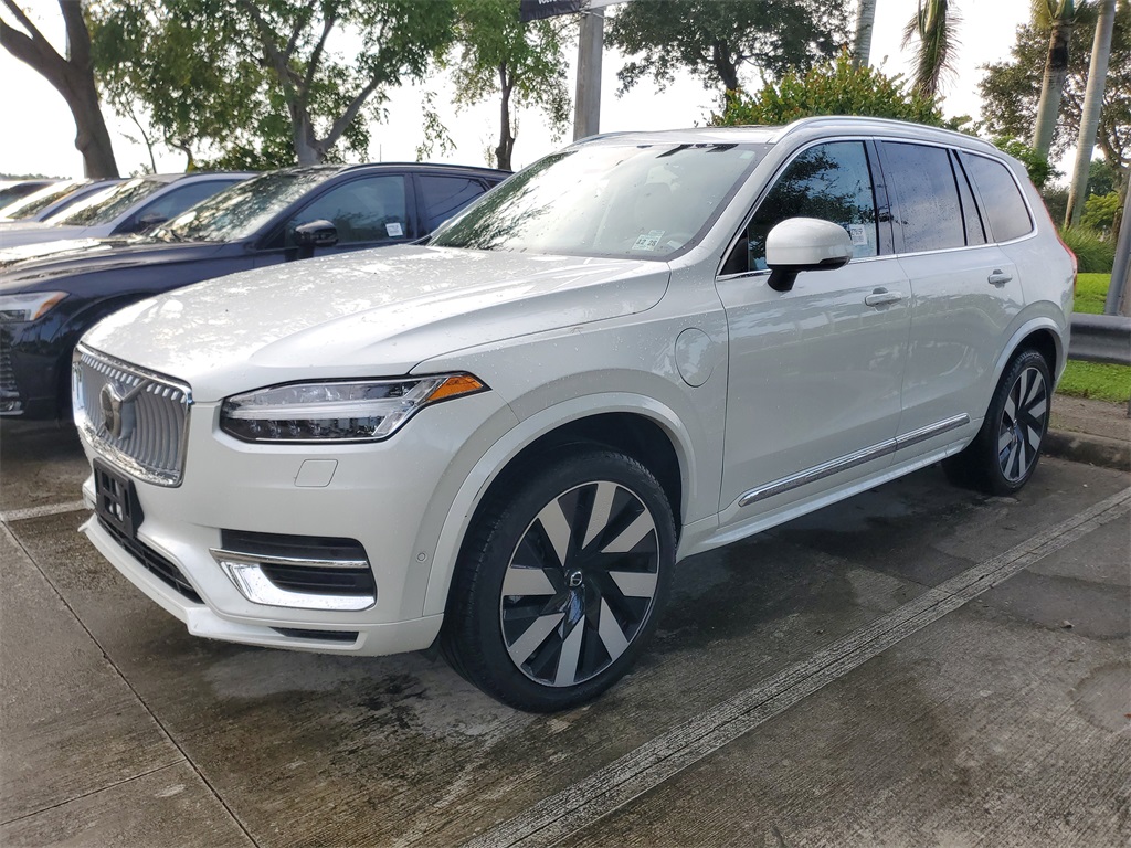 used 2024 Volvo XC90 Recharge Plug-In Hybrid car, priced at $51,595