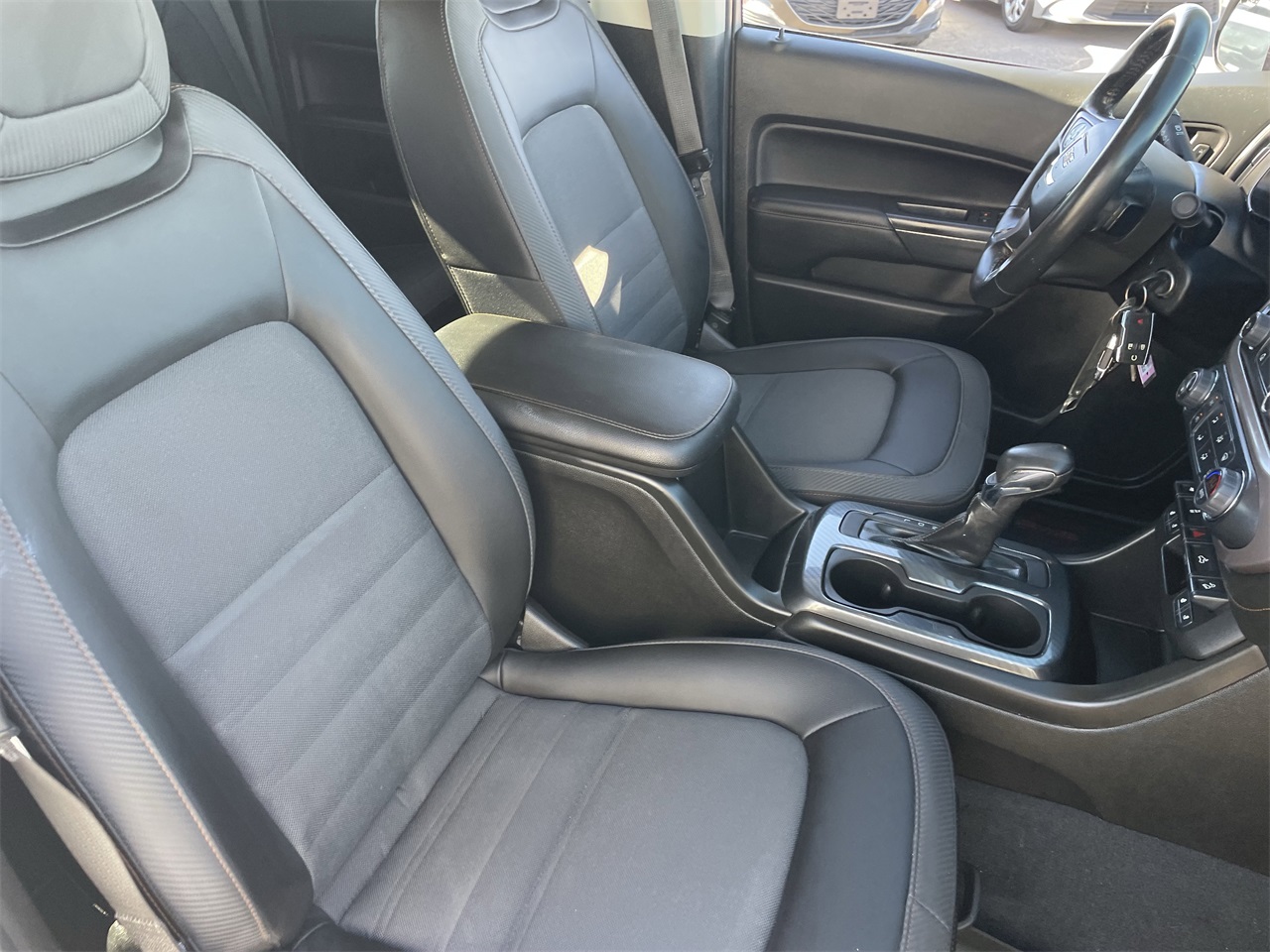 used 2022 GMC Canyon car, priced at $36,300
