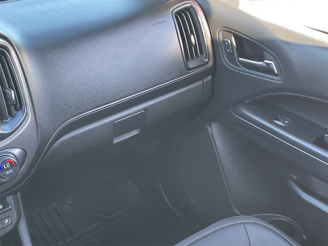 used 2022 GMC Canyon car, priced at $36,300