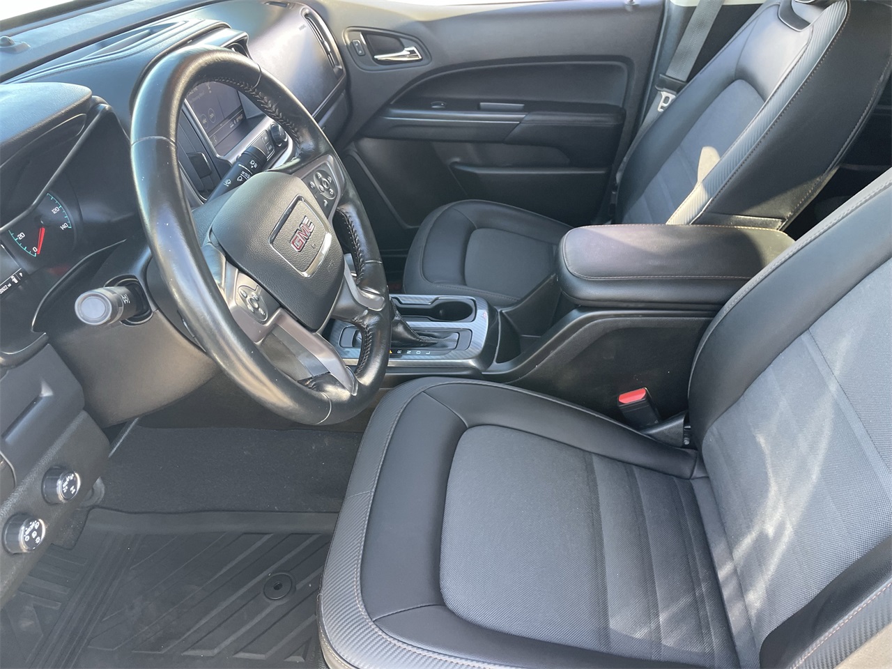 used 2022 GMC Canyon car, priced at $36,300