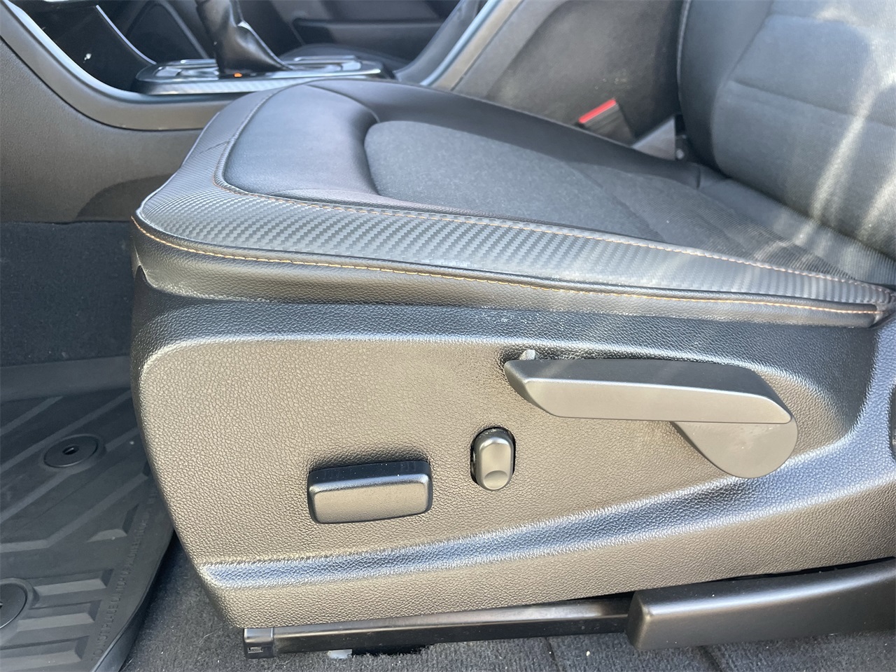 used 2022 GMC Canyon car, priced at $36,300