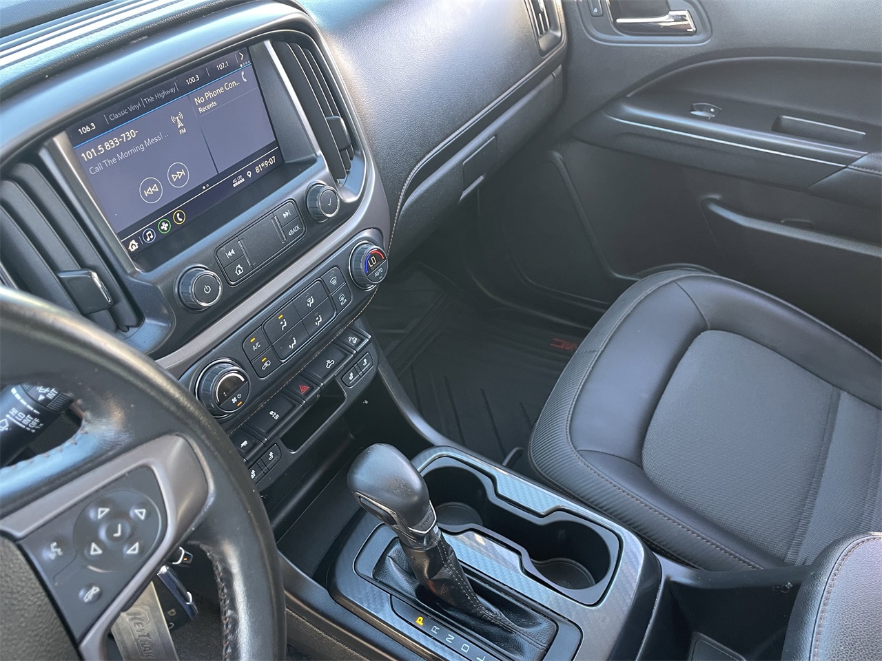 used 2022 GMC Canyon car, priced at $36,300