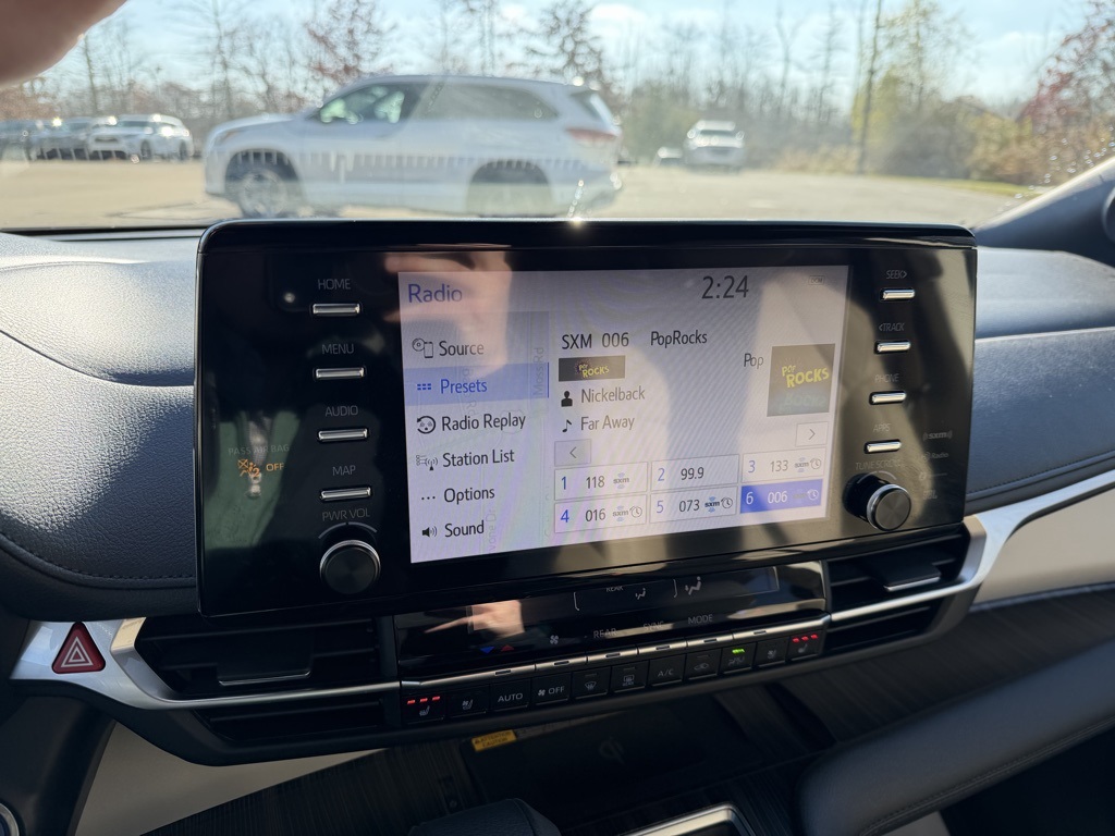 used 2023 Toyota Sienna car, priced at $48,903