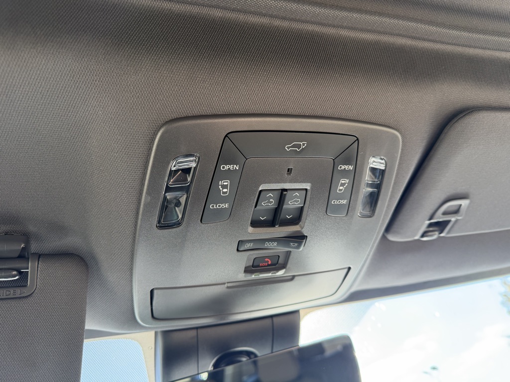 used 2023 Toyota Sienna car, priced at $48,903