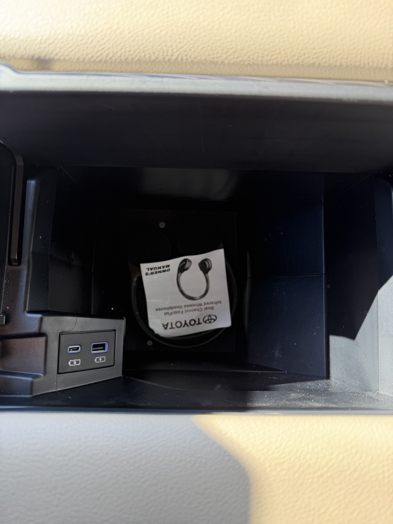 used 2023 Toyota Sienna car, priced at $48,903