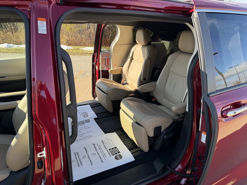 used 2023 Toyota Sienna car, priced at $48,903