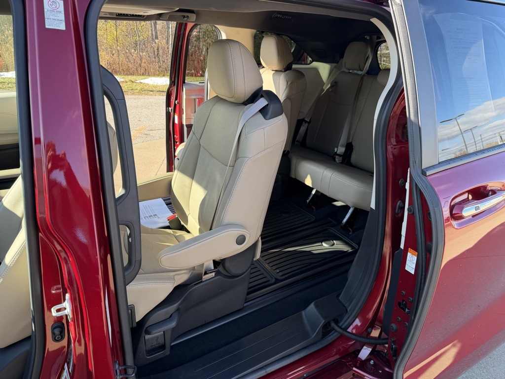 used 2023 Toyota Sienna car, priced at $48,903