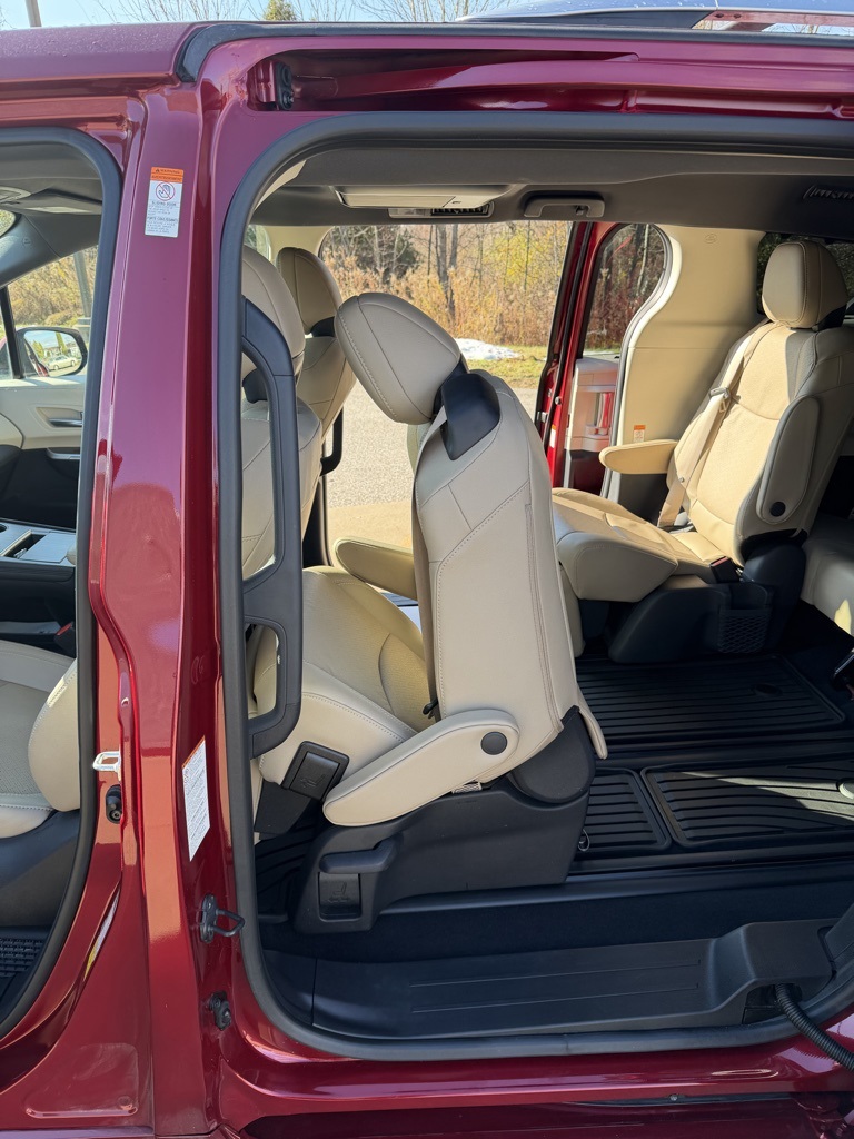 used 2023 Toyota Sienna car, priced at $48,903