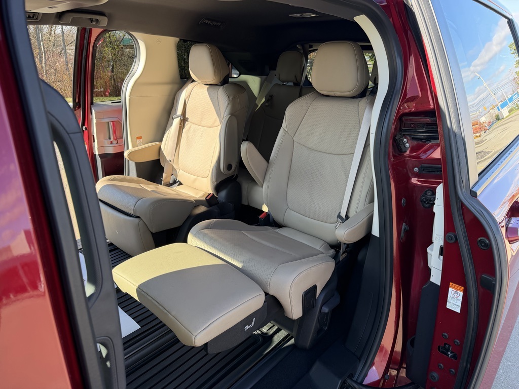 used 2023 Toyota Sienna car, priced at $48,903