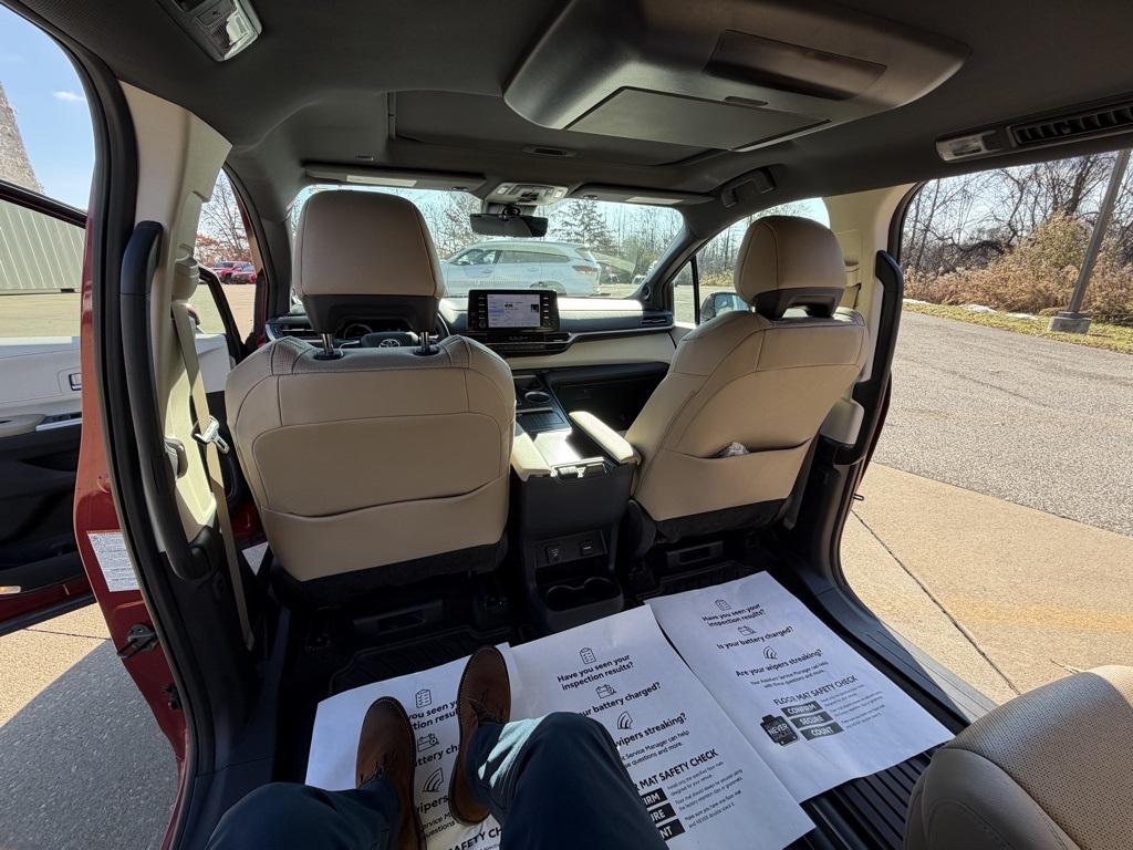 used 2023 Toyota Sienna car, priced at $48,903