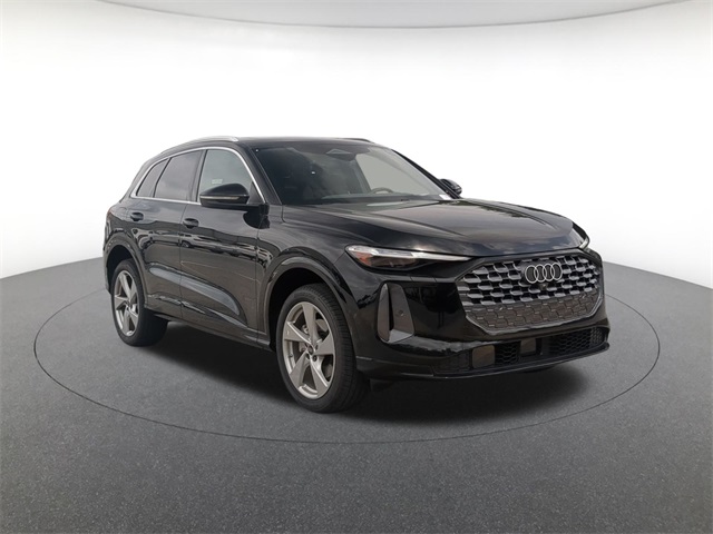 new 2025 Audi Q5 car, priced at $61,300