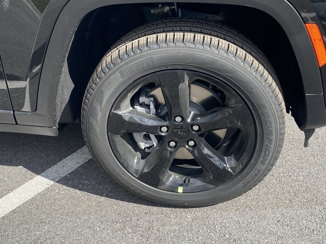 new 2025 Jeep Grand Cherokee L car, priced at $48,223