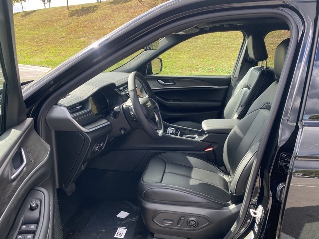 new 2025 Jeep Grand Cherokee L car, priced at $48,223