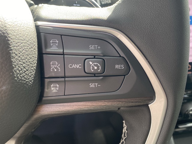 new 2025 Jeep Grand Cherokee L car, priced at $48,223