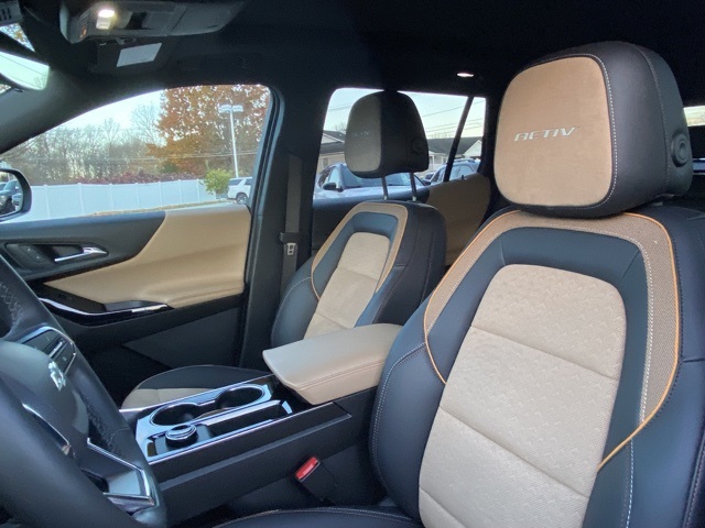 used 2025 Chevrolet Equinox car, priced at $33,733