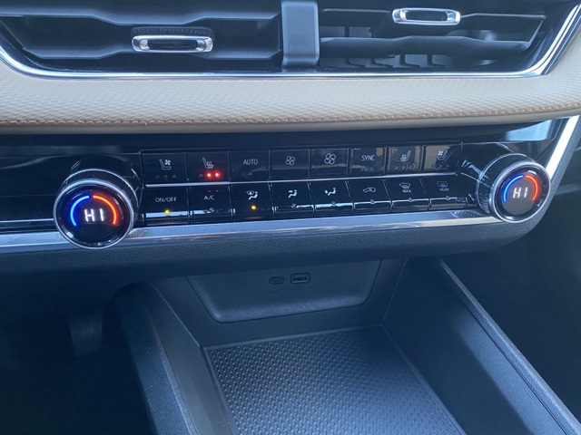 used 2025 Chevrolet Equinox car, priced at $33,733